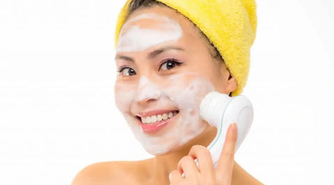 Why Using a Cleansing Brush Can Prevent and Clear Acne