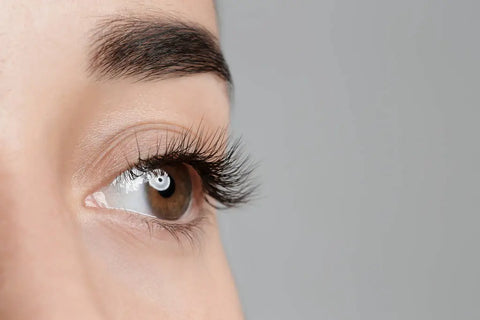 What’s the Secret to Luscious Lashes and Brows?